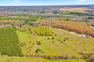 W7995 Apache Dr, Wild Rose, WI 54984 - Photo 32