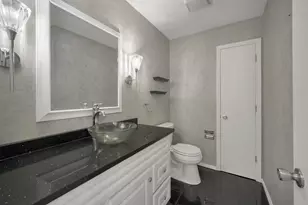 422 Silver Spring Dr, Green Bay, WI 54303 - Photo 20