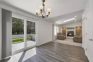 422 Silver Spring Dr, Green Bay, WI 54303 - Photo 18