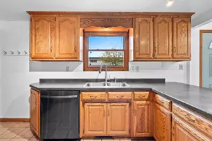 860 Fribourg St, De Pere, WI 54115 - Photo 12
