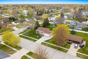 860 Fribourg St, De Pere, WI 54115 - Photo 54
