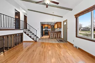 860 Fribourg St, De Pere, WI 54115 - Photo 8