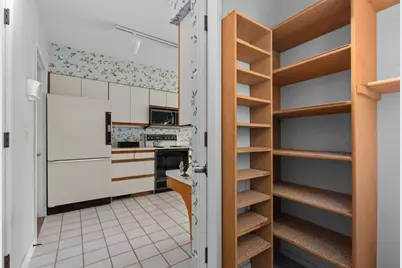 10 Lawrence Court #10, Appleton, WI 54911 - Photo 6