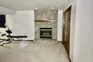 16279 Crestview Dr, Riverview, WI 54149 - Photo 12