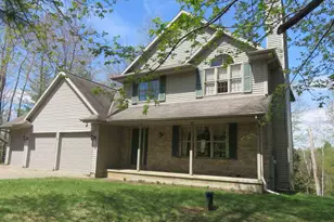16279 Crestview Dr, Riverview, WI 54149 - Photo 1