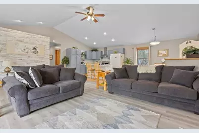 616 Neenah Avenue, Sturgeon Bay, WI 54235 - Photo 14