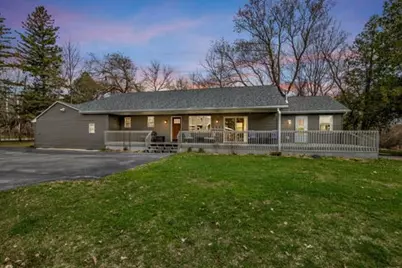 616 Neenah Avenue, Sturgeon Bay, WI 54235 - Photo 4