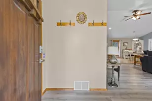 616 Neenah Ave, Sturgeon Bay, WI 54235 - Photo 8
