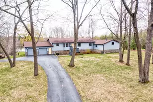 W1724 River Oaks Dr, Marinette, WI 54143 - Photo 2