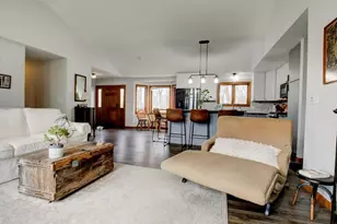 W1724 River Oaks Dr, Marinette, WI 54143 - Photo 14