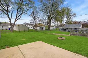 1802 S Adams St, Appleton, WI 54915 - Photo 32