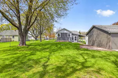 1432 Evans Street, Oshkosh, WI 54901 - Photo 38