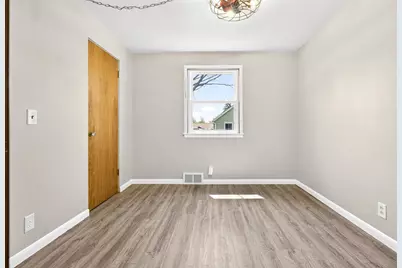 1432 Evans Street, Oshkosh, WI 54901 - Photo 14
