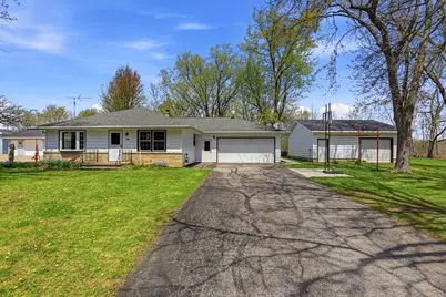 3288 Oakridge Road, Neenah, WI 54956 - Photo 1