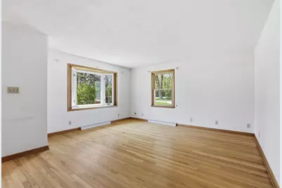 3288 Oakridge Road, Neenah, WI 54956 - Photo 2
