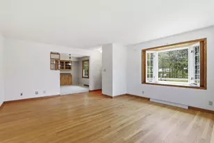 3288 Oakridge Rd, Neenah, WI 54956 - Photo 4