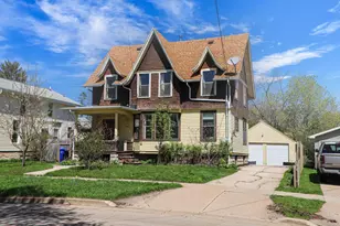 826 E Washington St, Appleton, WI 54911 - Photo 4