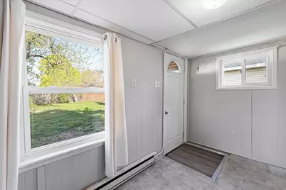 168 Gruenwald Avenue, Neenah, WI 54956 - Photo 2