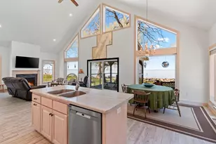 4381 Anapaula Ln, Green Bay, WI 54311 - Photo 6