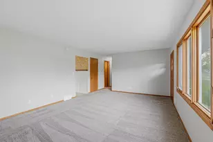 787 Chester Pl, Fond du Lac, WI 54935 - Photo 8