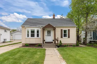 713 Sawyer Street, Oshkosh, WI 54902 - Photo 1