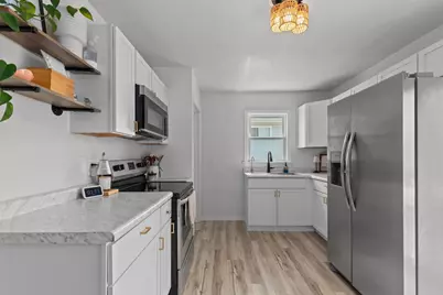 713 Sawyer Street, Oshkosh, WI 54902 - Photo 8