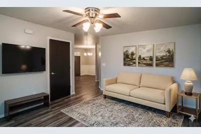 2220 Glendale Avenue, Green Bay, WI 54303 - Photo 2