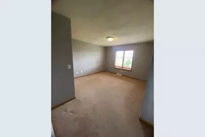 W5912 Blue Bonnet Drive, Appleton, WI 54915 - Photo 18