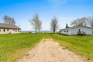 W6023 Lake Dr, Shawano, WI 54166 - Photo 10