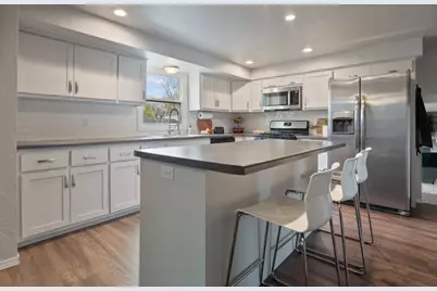 1512 Cormier Road, Green Bay, WI 54313 - Photo 10