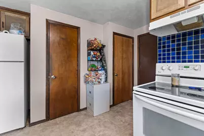 2401 E Calumet Street, Appleton, WI 54915 - Photo 10