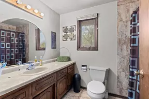 2401 E Calumet St, Appleton, WI 54915 - Photo 18