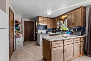 2401 E Calumet St, Appleton, WI 54915 - Photo 12