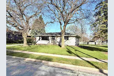 916 London Street, Menasha, WI 54952 - Photo 2