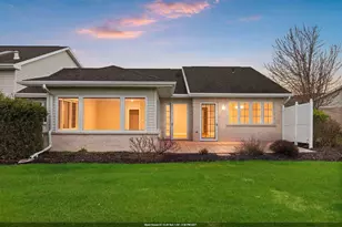 1633 Twin Lakes Cir, Green Bay, WI 54311 - Photo 1