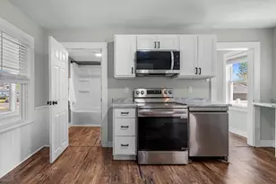 933 Lawrence St, Appleton, WI 54914 - Photo 12