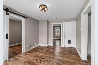 933 Lawrence Street, Appleton, WI 54914 - Photo 16