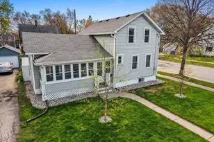 933 Lawrence St, Appleton, WI 54914 - Photo 46