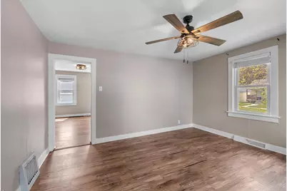 933 Lawrence Street, Appleton, WI 54914 - Photo 24