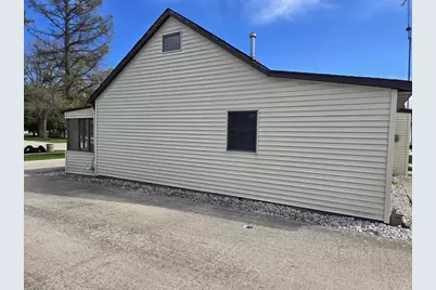 2020 Herman Road, Manitowoc, WI 54220 - Photo 4