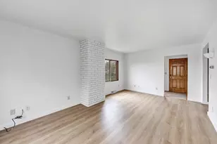 206 W 4th St, Kaukauna, WI 54130 - Photo 4