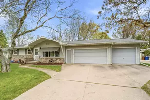 920 London St, Menasha, WI 54952 - Photo 4