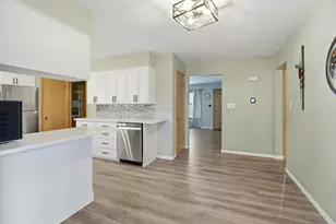 920 London St, Menasha, WI 54952 - Photo 8