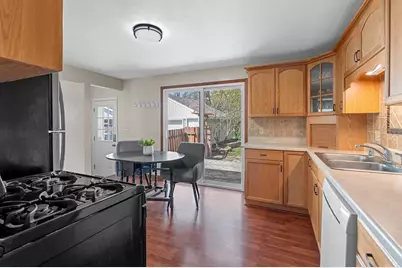 2420 Libal Street, Green Bay, WI 54301 - Photo 6