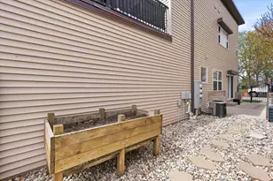 304 N Van Buren St, Green Bay, WI 54301 - Photo 24