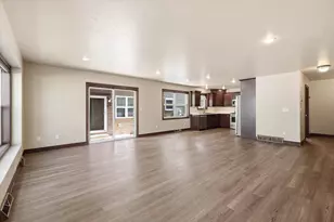 304 N Van Buren St, Green Bay, WI 54301 - Photo 6
