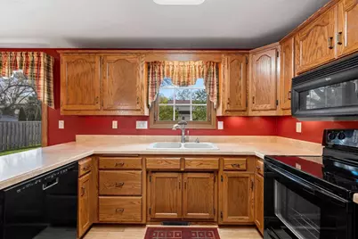 809 Spooner Court, De Pere, WI 54115 - Photo 18