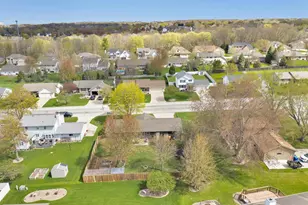 2658 Greenbrier Rd, Green Bay, WI 54311 - Photo 28