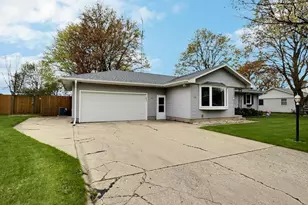 425 Glendale Ave, Oshkosh, WI 54901 - Photo 16