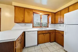 1041 6th St, De Pere, WI 54115 - Photo 8